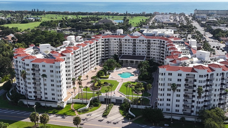 Ormond Heritage Condominiums in Ormond Beach, Florida, served by Daytona Home Watch’s Condo Watch service.